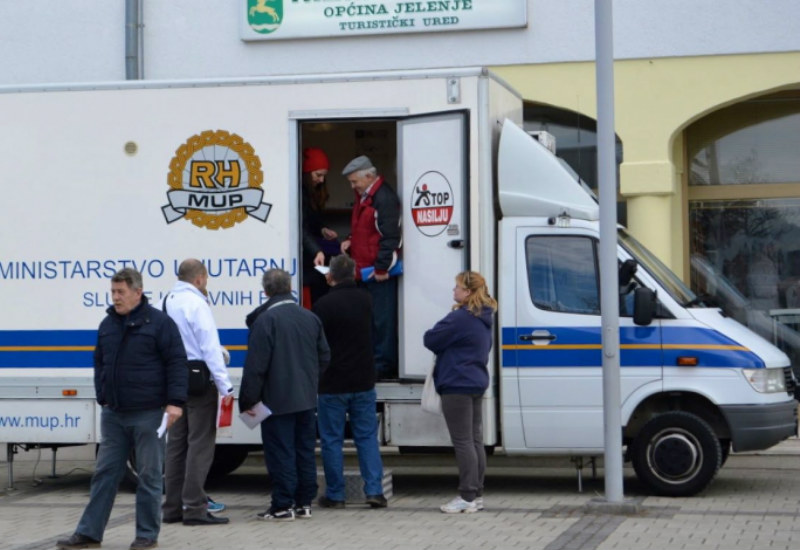 SPS traži poboljšanje uvjeta šalterskim službenicima, administrativnim i upravnim referentima te namještenicima MUP-a